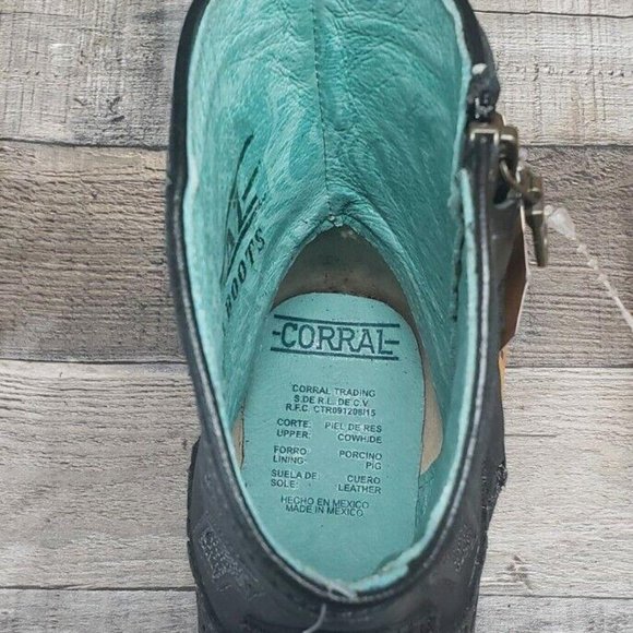 NWT Corral Ankle Boots 7 M Western Black Cut Out Embroidered Leather - Picture 9 of 12